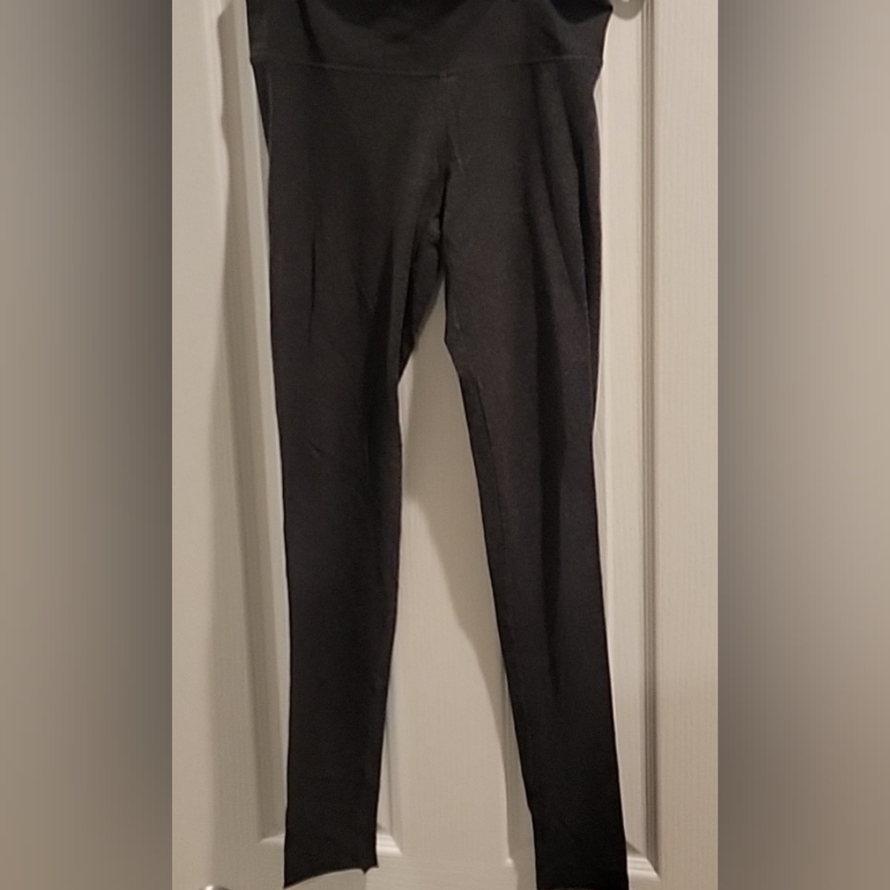 ARITIZA TNA Pants EUC, Size SM.